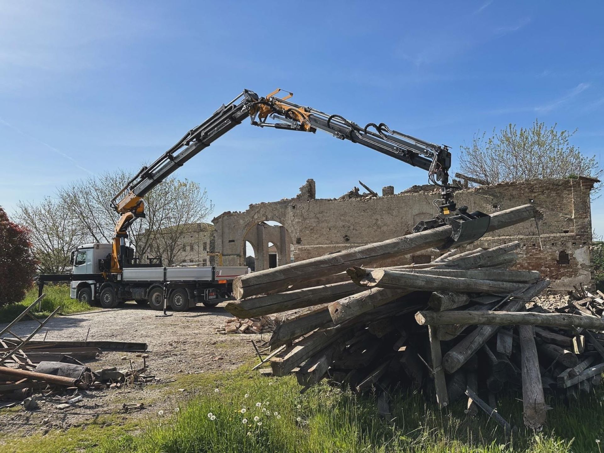 Recupero Inerti e Materiali Provenienti da Demolizioni con Discarica Autorizzata